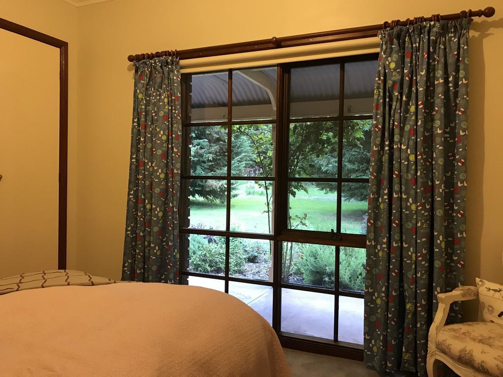 Helen'S Homestead Enfield Bagian luar foto