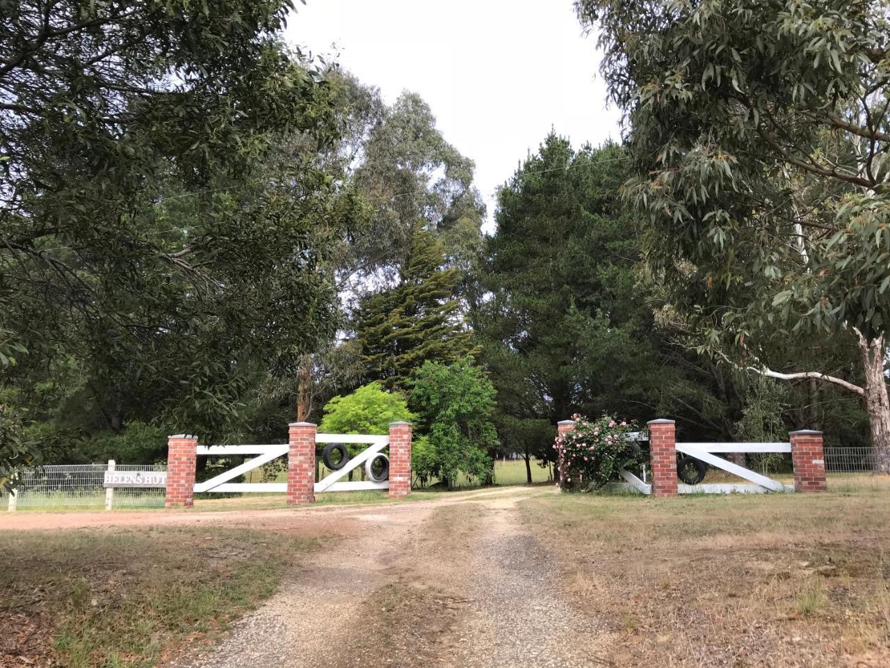 Helen'S Homestead Enfield Bagian luar foto